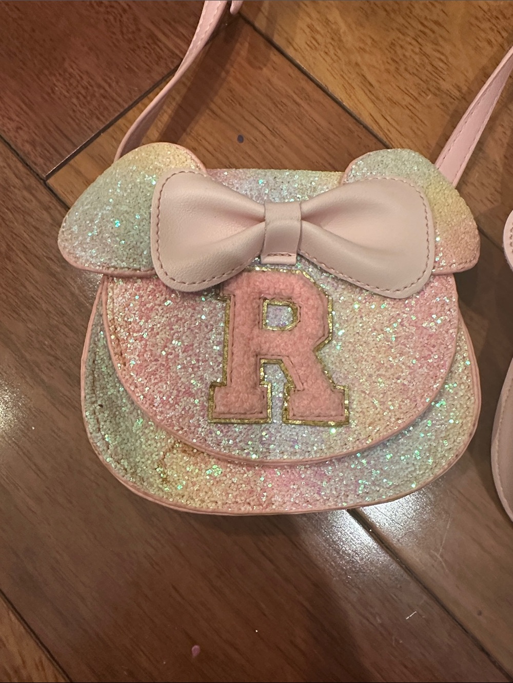 Girls R bag - Picture 2 of 6